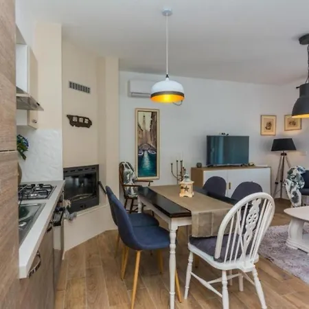 Marta 3 Apartman Zára