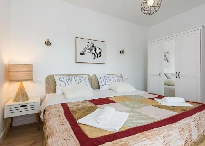 Apartman Marta 3 *